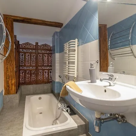 Pauza 3 Bedroom Apartment! Old Town Krakow