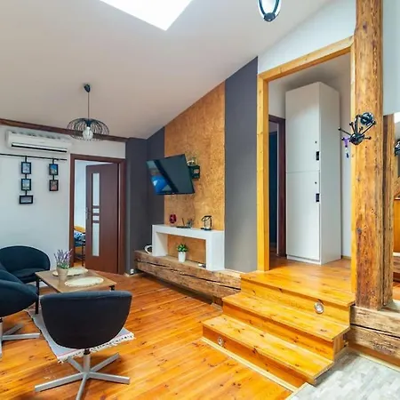 Pauza 3 Bedroom Apartment! Old Town Apartment
