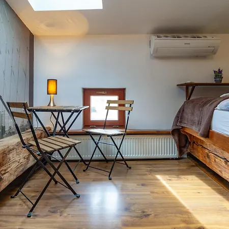 Pauza 3 Bedroom Apartment! Old Town Apartment